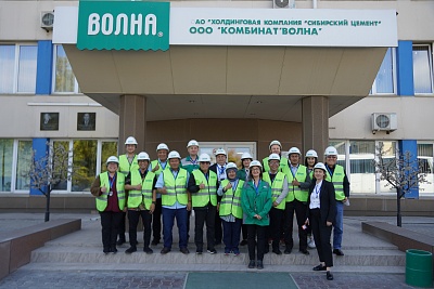 Комбинат "Волна" посетила правительственная делегация из Индонезии